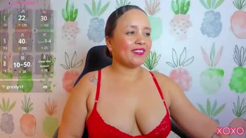 Snapshot of linda_rios_ chatting on 11, 11, 2025 L I N D A online show from 11, 11, 2025