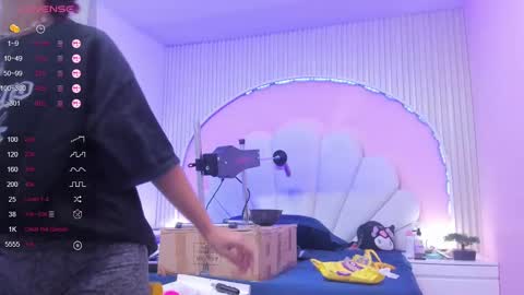 linda_sofi__ online show from 10, 3, 2025