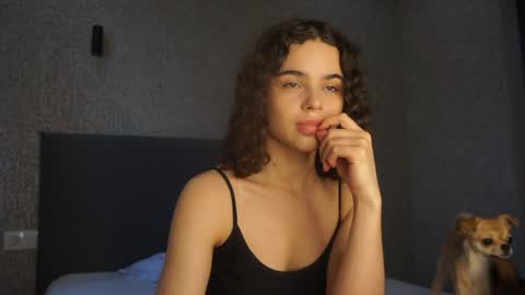 Snapshot of lindaaii chatting on 4, 6, 2026 Linda online show from 4, 6, 2026