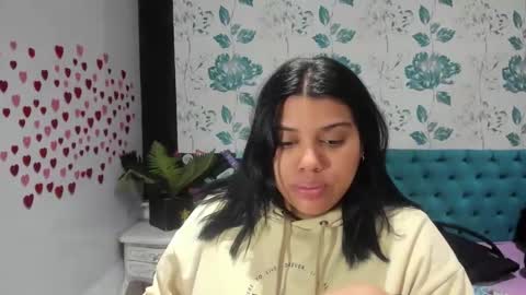 Snapshot of lindabreexlove chatting on 27, 1, 2025 online show from 27, 1, 2025