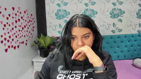 Snapshot of lindabreexlove chatting on 1, 2, 2025 online show from 1, 2, 2025