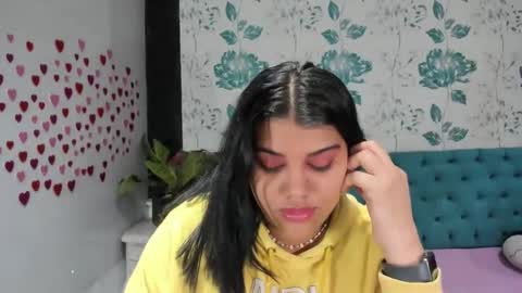 Snapshot of lindabreexlove chatting on 4, 2, 2025 online show from 4, 2, 2025
