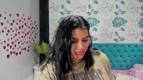 Snapshot of lindabreexlove chatting on 6, 2, 2025 online show from 6, 2, 2025