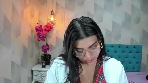    online show from 14, 11, 2025