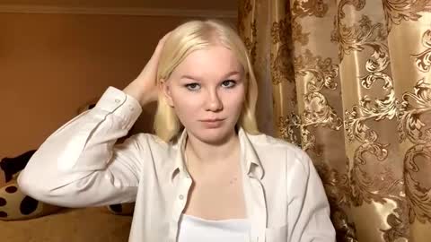 Luna online show from 11, 11, 2025