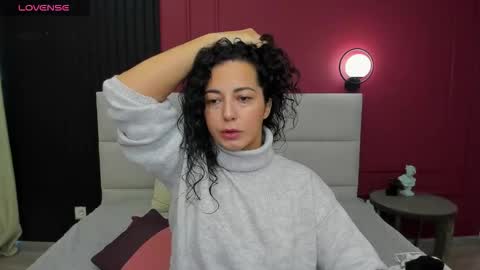 Snapshot of lindainsatiable chatting on 19, 9, 2025 Linda online show from 19, 9, 2025