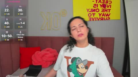 Snapshot of lindainsatiable chatting on 13, 11, 2025 Linda online show from 13, 11, 2025