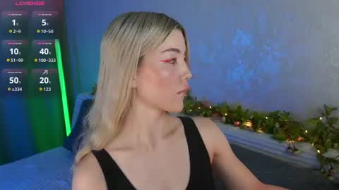 Snapshot of lindathackerr chatting on 2, 8, 2026 Linda online show from 2, 8, 2026