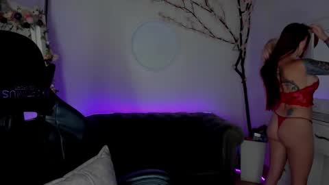 Lindsay    online show from 11, 1, 2026