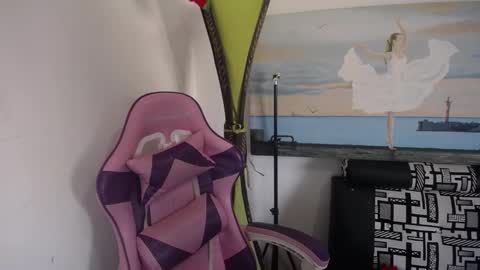 lindsey_2023 online show from 16, 1, 2025