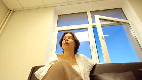 Linda  online show from 17, 6, 2026