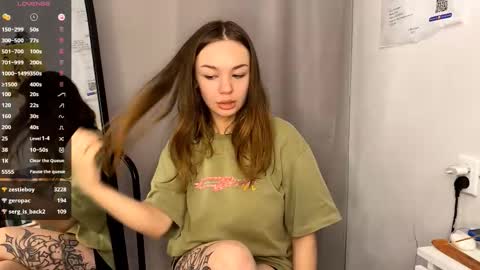 Snapshot of lindseytammo chatting on 6, 11, 2025 Kate online show from 6, 11, 2025