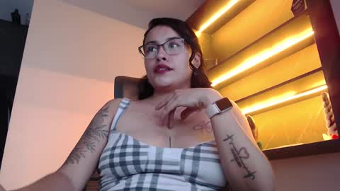Lindsy online show from 22, 1, 2025