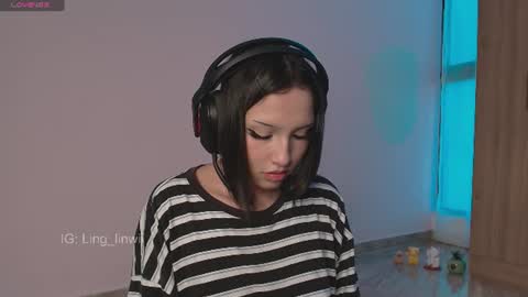 Snapshot of ling_meow chatting on 22, 7, 2026 Ling online show from 22, 7, 2026