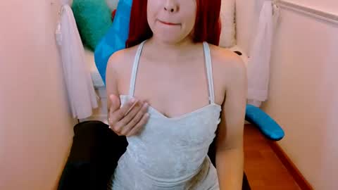 V A L E  N T I N A online show from 15, 12, 2024