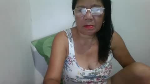 linzy164236 online show from 26, 1, 2025