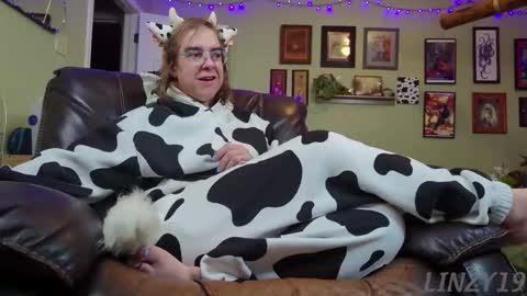 Linzy19 online show from 13, 11, 2025