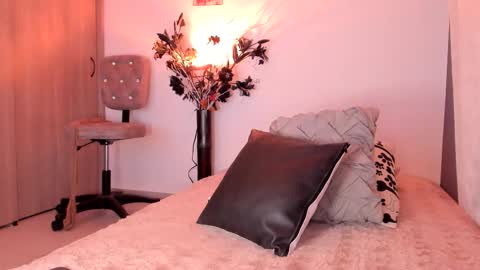 Snapshot of liry_kim chatting on 13, 11, 2025 liry online show from 13, 11, 2025