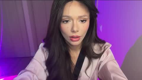 Snapshot of lisa_graham chatting on 21, 12, 2025 lisa_graham online show from 21, 12, 2025