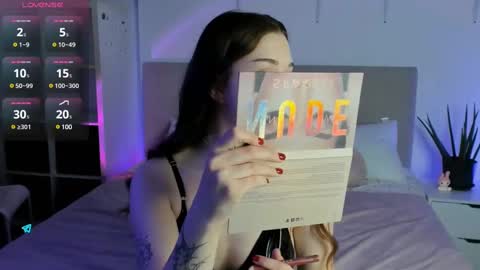 lisa_moons online show from 11, 3, 2025