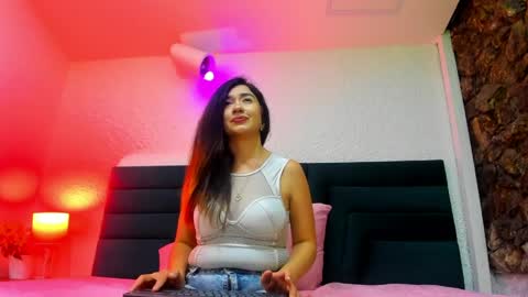 lisa white  online show from 29, 3, 2026