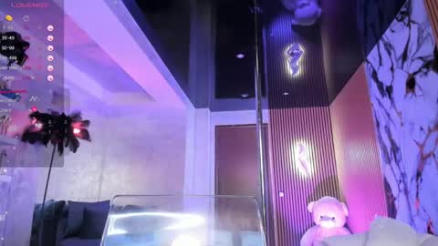 onlyfans-lisaakira instagram-lisaakira9  twitter-lisaakira4 online show from 22, 4, 2026