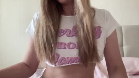 Snapshot of lisaflower1 chatting on 28, 6, 2026 Lisa online show from 28, 6, 2026