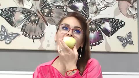 Snapshot of lisagrand chatting on 5, 2, 2025 Lisa Grand online show from 5, 2, 2025