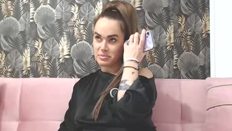 Snapshot of lisagrand chatting on 4, 3, 2025 Lisa Grand online show from 4, 3, 2025