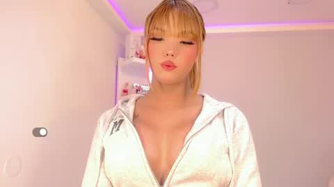 lisahadidd online show from 12, 2, 2025