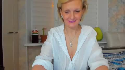 Lisasimsxs online show from 8, 3, 2025