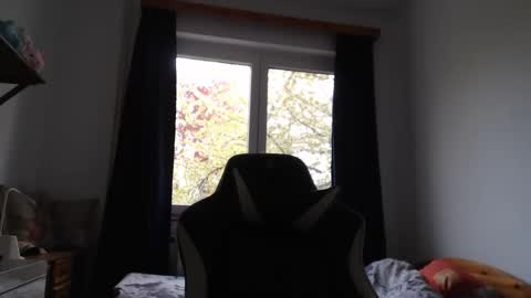 Lisaskybaby online show from 13, 4, 2026