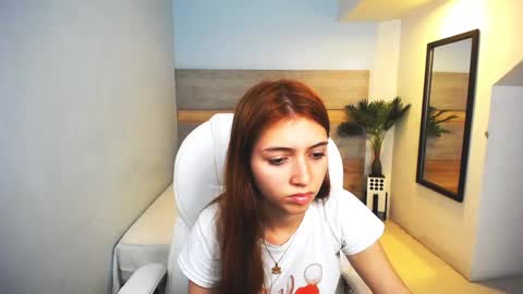 Liseth Fox online show from 2, 1, 2025