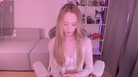 Snapshot of lissa__fox chatting on 6, 10, 2025 lissa online show from 6, 10, 2025