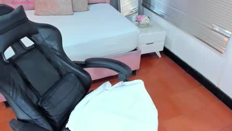 Snapshot of lissa_jhonsoon chatting on 21, 2, 2026 L I S S A online show from 21, 2, 2026