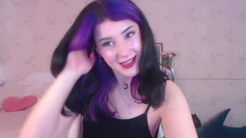 Snapshot of lissalucy chatting on 27, 4, 2026 Alice Dont forget to thumbs up its very important online show from 27, 4, 2026