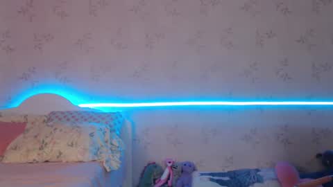 Snapshot of lissalucy chatting on 16, 7, 2026 Alice Dont forget to thumbs up its very important online show from 16, 7, 2026