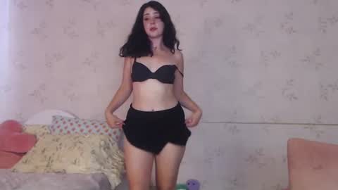Snapshot of lissalucy chatting on 27, 7, 2026 Alice Dont forget to thumbs up its very important online show from 27, 7, 2026