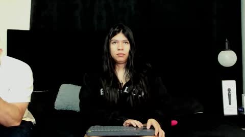 Natalia and alejandro online show from 3, 2, 2026