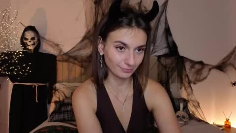 Snapshot of lit1le_mia chatting on 26, 10, 2025 lit1le_mia online show from 26, 10, 2025