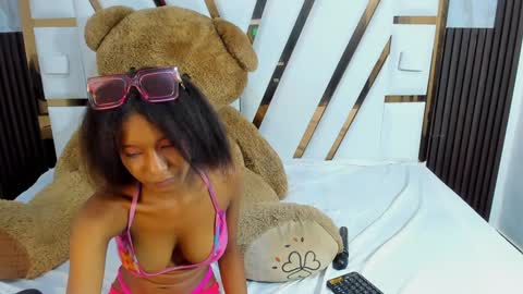 Snapshot of litte_ebony chatting on 27, 12, 2024 Ashley online show from 27, 12, 2024