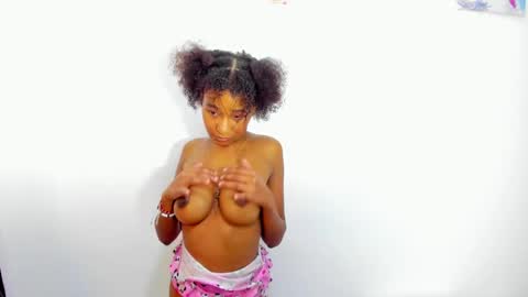 Snapshot of litte_ebony chatting on 19, 2, 2025 Ashley online show from 19, 2, 2025