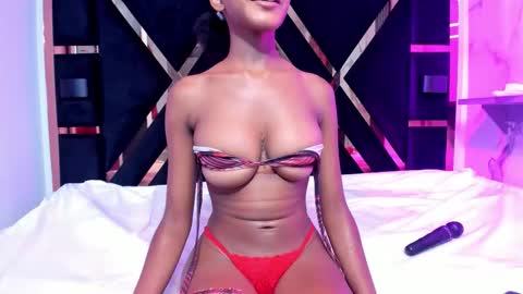 Snapshot of litte_ebony chatting on 27, 11, 2025 Ashley online show from 27, 11, 2025