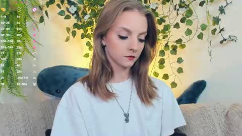 Snapshot of little__caprice chatting on 1, 7, 2026 Bella online show from 1, 7, 2026