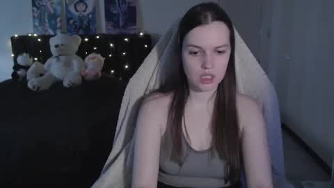 little__flowers online show from 5, 12, 2025