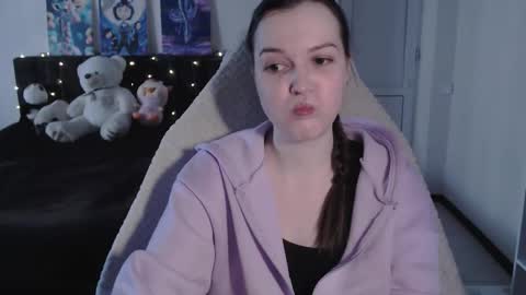 little__flowers online show from 19, 1, 2026