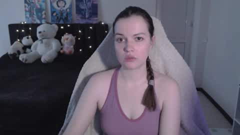 little__flowers online show from 25, 3, 2026