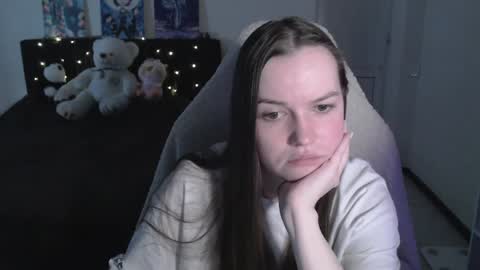 Snapshot of little__flowers chatting on 29, 4, 2026 little__flowers online show from 29, 4, 2026