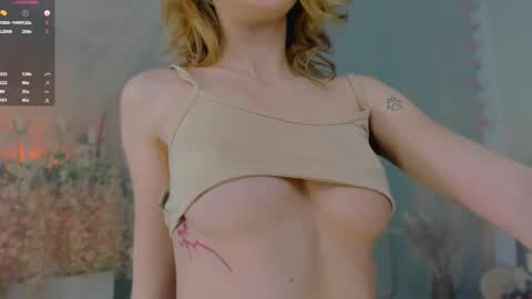 Snapshot of little_anitta chatting on 11, 3, 2025 Anita B-day stream on 7TH DEC online show from 11, 3, 2025