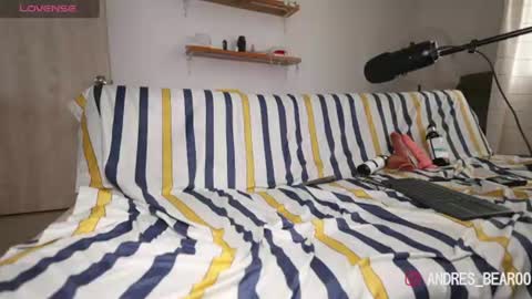Snapshot of little_bear00 chatting on 21, 7, 2026 Little bear - give my room a like thanks. online show from 21, 7, 2026